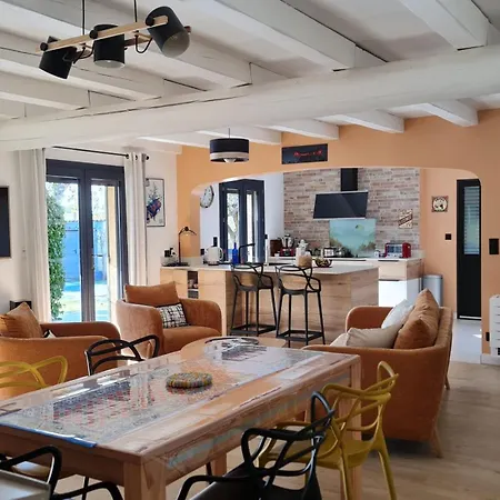 וילה Provencale Avec Piscine - Proche Uzes Arpaillargues-et-Aureillac